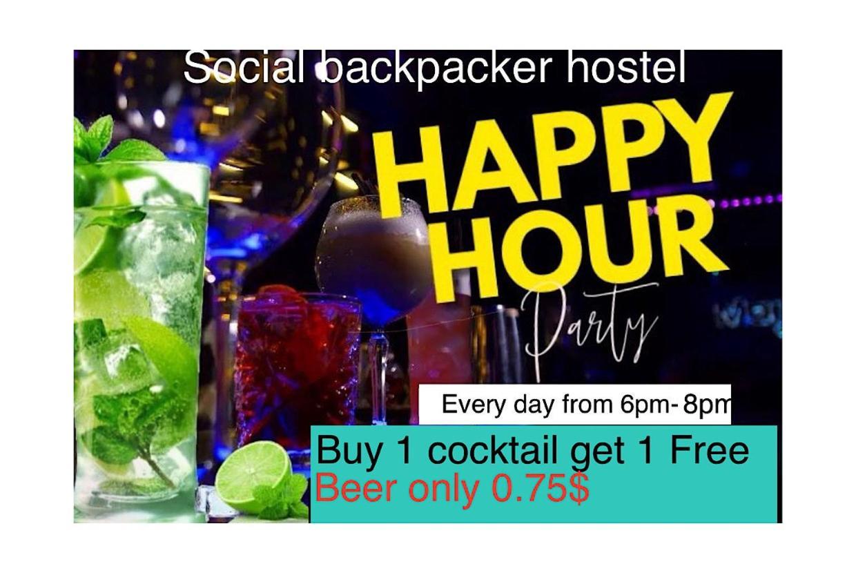 Social Backpacker Hostel & Rooftop Bar Battambang Exterior foto